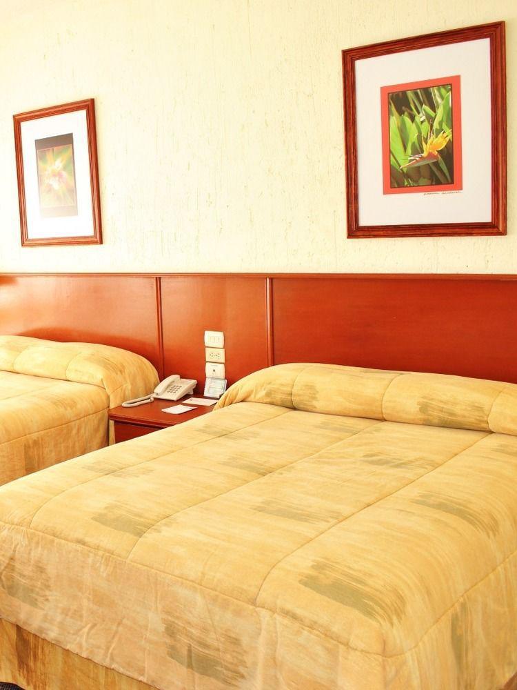 Hotel Marcella Clase Ejecutiva Морелія Екстер'єр фото